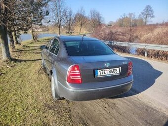 Škoda Superb 2.8 rok 2005