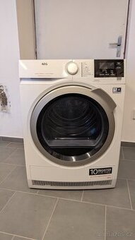 Sušička prádla AEG 8000