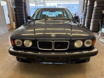 BMW E32 750 iL V12