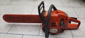 Motorová pila Husqvarna 235 x-torq