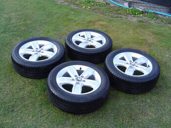 4XLETNÍ HLINÍKOVÁ KOLA ŠKODA OCTAVIA III,II 205/55 R16 .TOP