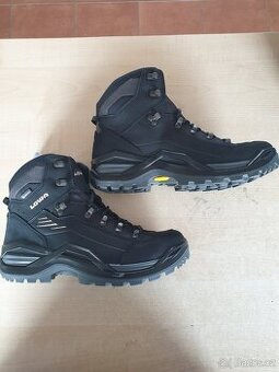 LOWA RENEGADE EVO GTX MID - NOVÉ boty