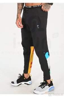 NIKE  SPORT STYLOVÉ KALHOTY-TEPLÁKY S(S-M)