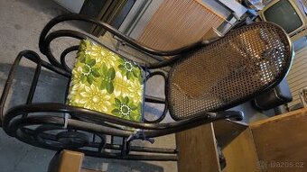 Houpací křeslo - staré - retro - LEVNÉ