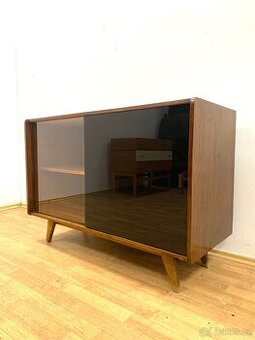 Retro komoda Jiroutek 60. léta