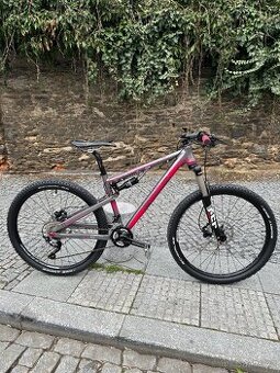 Kolo celoodruzene Pells F7 PRO✅ Rám M👫 Kola 27.5🛞