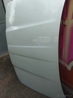 Škoda octavia 1   kapota    700 kč