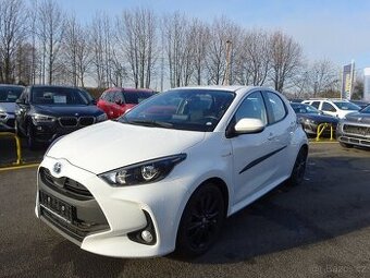 Toyota Yaris 1.5 e-CVT HYBRID,AUTOMAT,GARANCE KM, 1. MAJIT