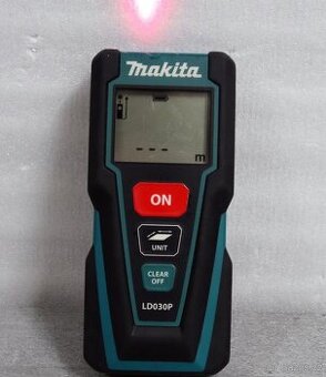 Laser měřič Makita
