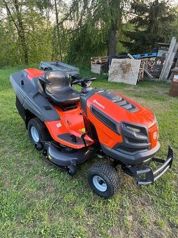 SEKACÍ TRAKTOR HUSQUARNA TC 342T