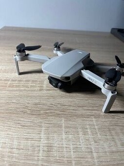 DJI Mini 2 SE - jako nový, nepoužívaný