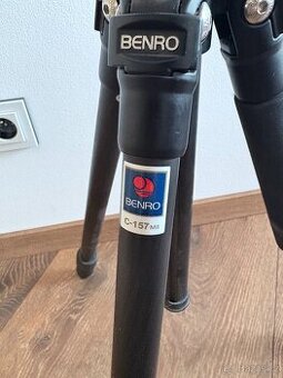 Benro karbonový tripod se stavivovou hlavou KB3 - 1