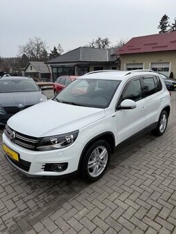 VW TIGUAN 2.0TDI 103kw LOUNGE KAMERA 2015 4x4 DSG
