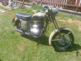 Prodám Jawa panelka 250 bez tp motor po go