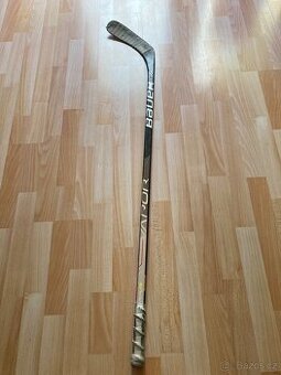 Hokejka Bauer Hyperlite I, flex 20, levá P92