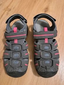 Dívčí trekové sandály zn. UMBRO, vel. 36