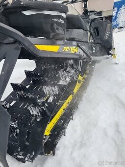 Predám ski doo summit 850R 154rev