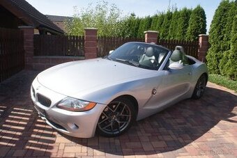 BMW Z4 3.0i (170kw) automa, dovoz DE, xenony, TOP STAV