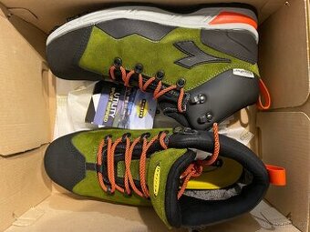 Pracovní obuv Diadora s kovovou špičkou, vel. 43