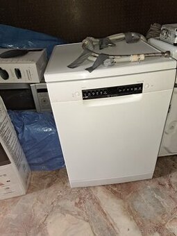 Myčka Bosch 60 cm - 1