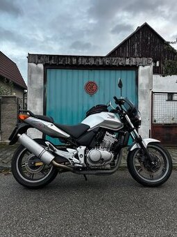 Honda CBF 500