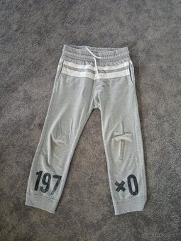 Tepláky M (7-8let) Benetton