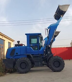 Čelní kloubový nakladač. Zdvih 2t