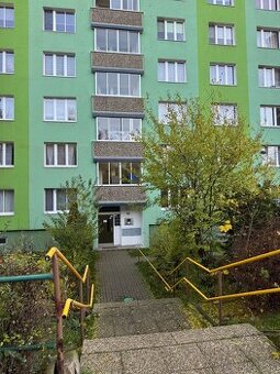 Prodej bytu 3+1, Školní Pěšina, Chomutov