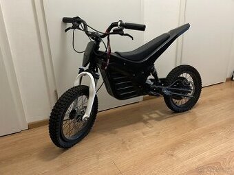 Dětská elektrická motorka Kuberg Trial