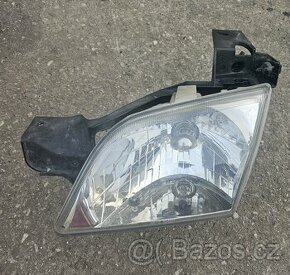 Opel sintra přední světlo.