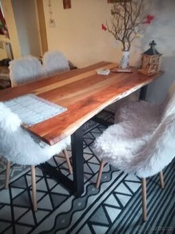 Prodám obývací stěnu + jídelní stůl