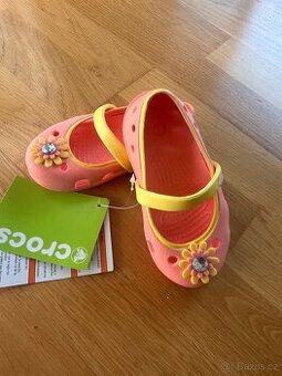 Crocs balerínky Keeley Petal Charm vel. C7 (EUR 23/24)