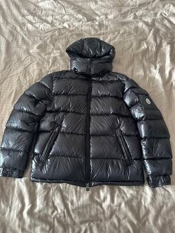 Nová Bunda Moncler