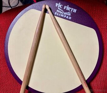 Paličky a tréninkový pad  na bubny