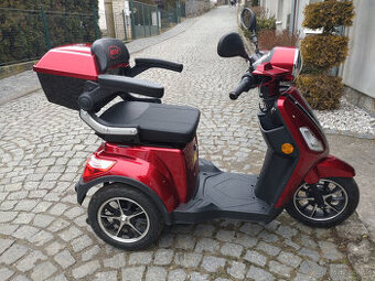 Selvo 31000 Li tříkolový elektro skútr bazarový