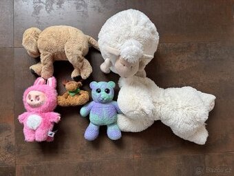 Plyšáci a plyšová figurka Labubu The Monsters