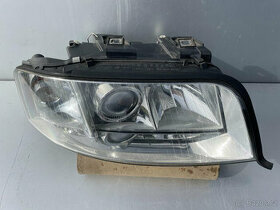 AUDI A6 C5 FACELIFT - pravá přední lampa (světlo) halogen