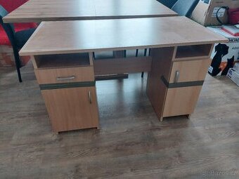 psací stůl
