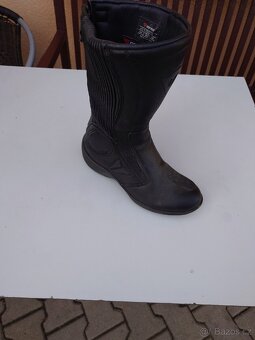 Motorkářské boty nové