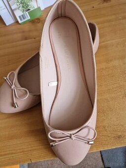 Nové dámské boty vel 39