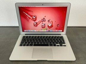 MacBook Air 13" 2012 64GB SSD / i5 / 4GB