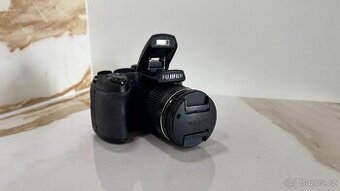 FUJIFILM FINEPIX HS 20 EXR