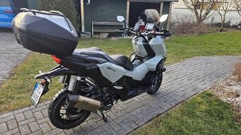 Honda ADV 350