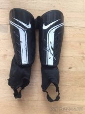 Chrániče Nike vel.:M - 1