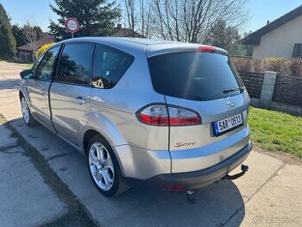 Ford S-max 2.0tdci 100kw 7místné,2009,tažné zařizeni,najeto