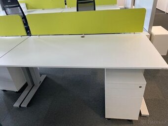 Kancelářský stůl Techo