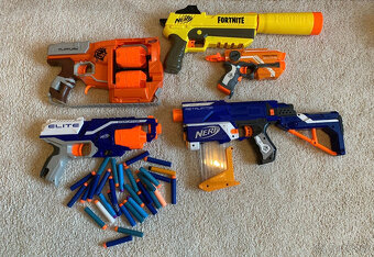 Nerf sada pistolí - 1