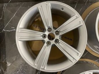 Original Audi A8 A7 A6 4N R19 8J x 19 ET32 4N06010