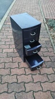 Kovany kontejner se supliky - 1