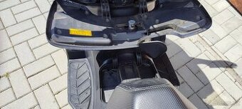 Prodám skútr SYM 125i Rok 2015